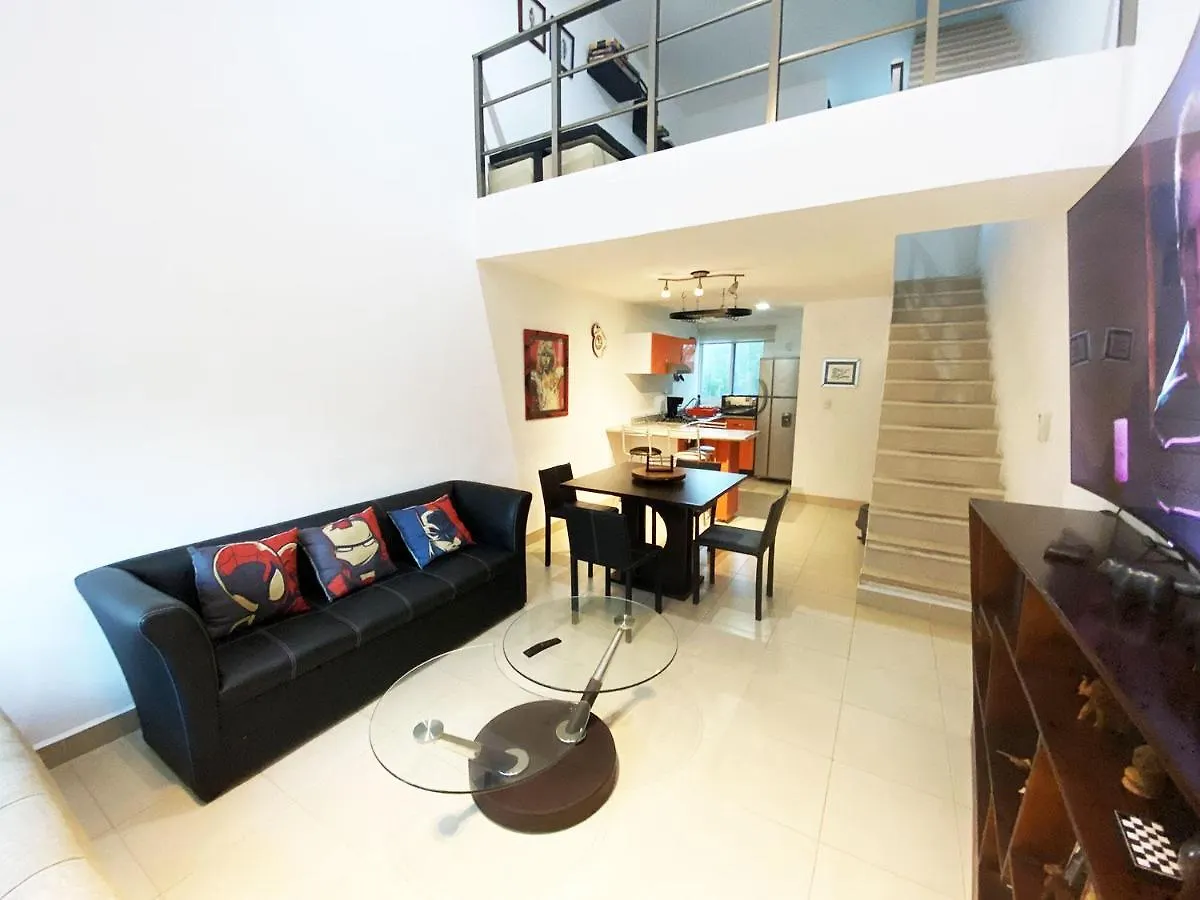 Дом отдыха Вилла Geek-Chic Townhouse Плая-дель-Кармен